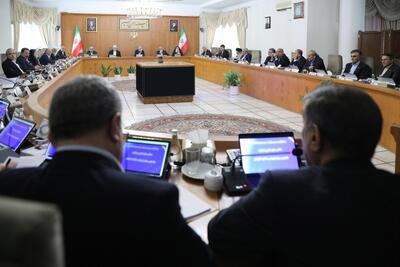 نباید نیروهای علمی صرفا به دلیل یک اظهارنظر از حضور در مراکز تخصصی محروم شوند