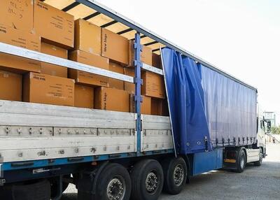 ۶۰۰ دستگاه میکروسکوپ تخصصی ترخیص و در اختیار وزارت بهداشت قرار گرفت
