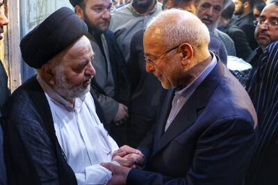حضور رئیس مجلس در مراسم ختم همسر آیت الله سیستانی در قم