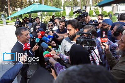 اعضای هیأت دولت در جمع خبرنگاران - ۹ مهر ۱۴۰۴