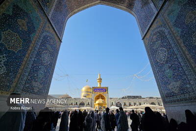 روز میلاد امام حسن عسکری(ع) در حرم امام رضا(ع) - پارس فوتبال