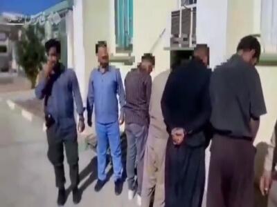 فیلم/ دستگیری سارقی که به شیوه گرگ‌ها دزدی می‌کرد