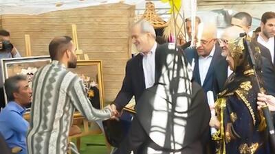 بازدید رئیس‌جمهور از نمایشگاه ظرفیت‌های هرمزگان