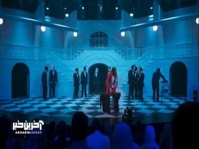 اجرای جذاب و دیدنی روزبه حصاری با قسمتی از آهنگ تتلو