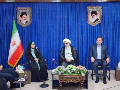 دیدار وزیر راه و شهرسازی با نماینده ولی‌فقیه در استان بوشهر