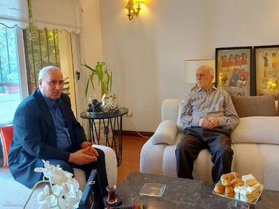 عیادت مهدی تاج از پیشکسوت پرسپولیس