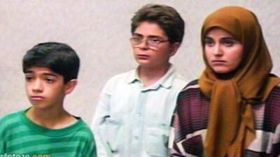 تصاویر دیده نشده | چهره جدید بازیگر نوجوان سریال دنیای شیرین به همراه دخترش