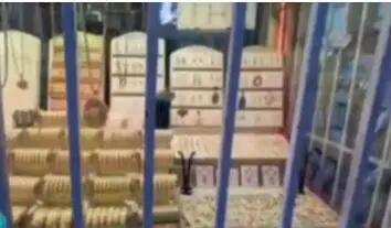 سرقت ناکام دختر و پسر جوان از طلافروشی+فیلم