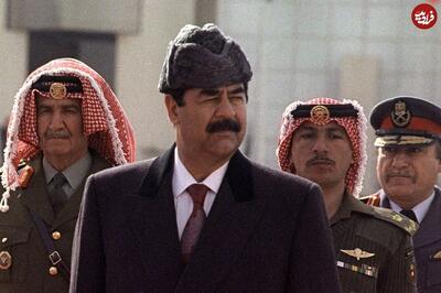 عکس/ ملک حسین پادشاه اردن ۳۵ سال پیش در حال قدم زدن با صدام | اقتصاد24
