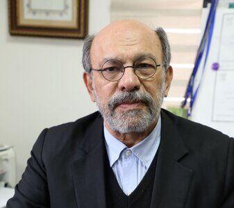 توصیه یک مقام دولت آیت الله هاشمی به مسئولان: در سیاست خارجی نرمش نشان دادید و نتیجه نگرفتید؛ حالا به سمت مردم در داخل برگردید