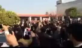 ببینید| شادی جالب مردم افغانستان از وصل شدن اینترنت بعد از ۴۸ ساعت!