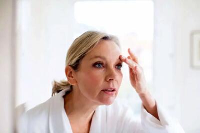 ۶ اشتباه بزرگ در آرایش ابرو که باعث پیری چهره می‌شود و روش‌های رفع آن