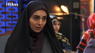 خبر روز | عکس مهشید جوادی در نقش مرضیه سریال بچه مهندس در اتاق گریم برنامه زنده‌رود | گلی شی