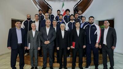 عارف: ورزشکاران نماینده فرهنگ و استقلال ایران هستند