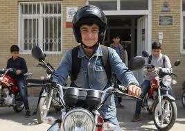 آغاز صدور گواهینامه موتورسیکلت برای نوجوانان ۱۶ ساله/ ویدئو
