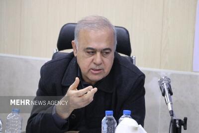 آشوری: توسعه شیرین‌سازی آب راه غلبه بر کمبود آب فلات مرکزی ایران است