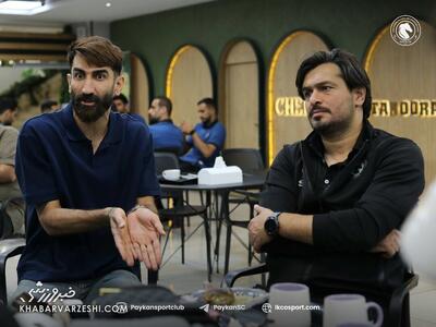 غافلگیری جالب بازیکنان پیکان در فرودگاه تهران +عکس - پارس فوتبال