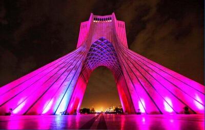 برج آزادی به رنگ امید؛ نماد تهران صورتی می‌شود
