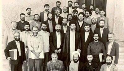 نگاهی به سالگرد انتخاب حضرت آیت الله خامنه‌ای به ریاست جمهوری ایران