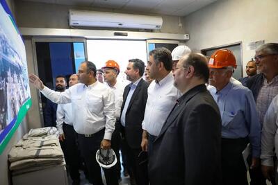 شریعتمداری در بازدید از پتروشمی صدف: