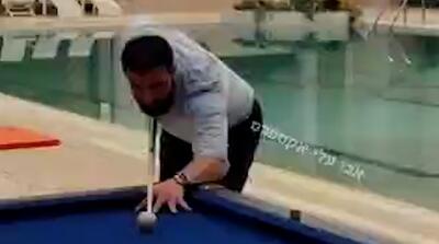 تصاویر بازی بیلیارد ابومحمد جولانی