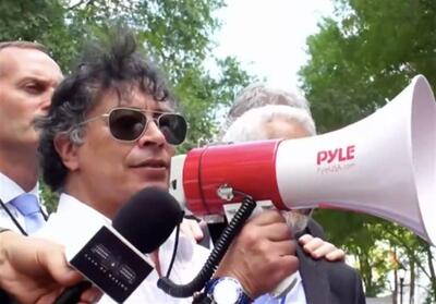 رئیس‌جمهور کلمبیا: تمامی دیپلمات‌های اسرائیلی فورا خارج شوند - تسنیم
