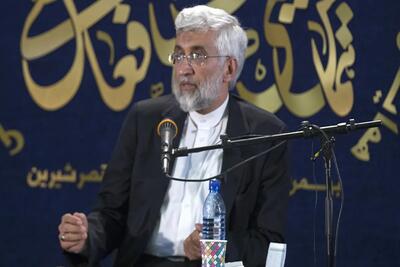 این روزنامه اصولگرا هم سعید جلیلی را گردن نگرفت؛ راه انداختن جدال «دیدی گفتم»، مشکلی را حل نمی‌کند
