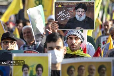 بزرگداشت فرماندهان جبهۀ مقاومت در میدان امام حسین(ع)