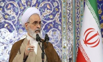 امام جمعه قم: دشمنان می‌گویند نباید موشک داشته باشید