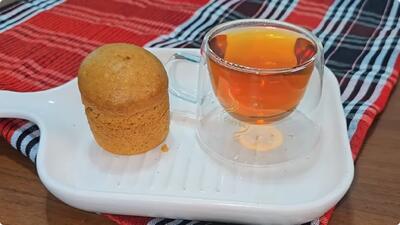 طرز تهیه کیک اسفنجی بدون شکر و روغن و بدون فر و همزن و قالب