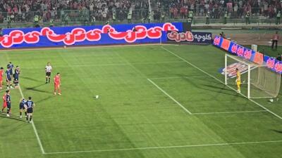 گل علی علیپور به گل گهر از زاویه دوربین فوتبالی