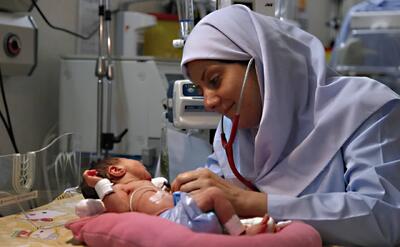فشار کاری بالا و درآمد پایین؛ دلایل کاهش متقاضیان رشته پرستاری کودکان