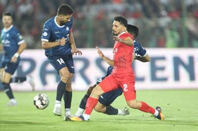  ببینید | درگیری هواداران پرسپولیس با لیدرهای باشگاه