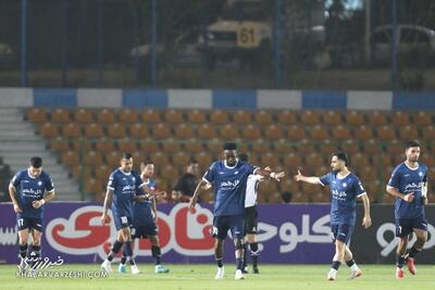 هواداران پرسپولیس به مادر فوت شده‌ام توهین نکنید! - پارس فوتبال