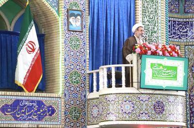 امام جمعه کرمان: تهدید‌های اقتصادی دشمن به آخرین مرحله رسیده است