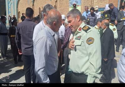 دیدار مردمی فرمانده انتظامی کردستان در مسجد جامع- عکس صفحه استان تسنیم | Tasnim