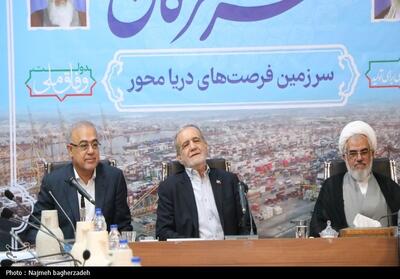  نشست رئیس‌جمهور با فرهیختگان و فعالان سیاسی هرمزگان- عکس صفحه استان تسنیم | Tasnim