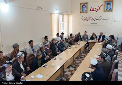 فرماندار سنندج: وحدت و همدلی، راه عبور از فشار تحریم‌هاست - تسنیم