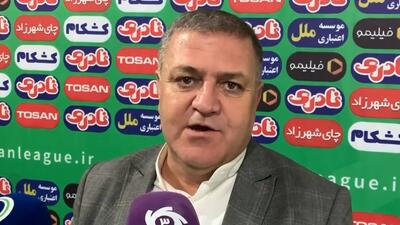 رجاییان: مسئولین استانی از سهامداران حمایت کنند