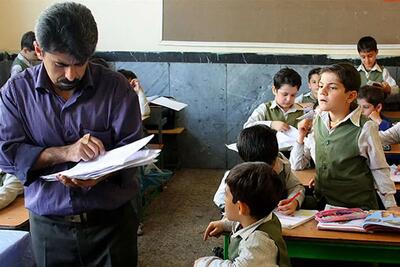 زنگ خطر طبقاتی شدن معلمان