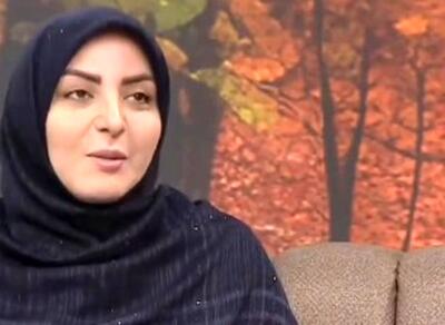 انگلیسی صحبت کردن المیرا شریفی‌مقدم در برنامه زنده