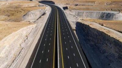 قطعه جدید آزادراه شیراز - اصفهان فردا به بهره‌برداری می‌رسد