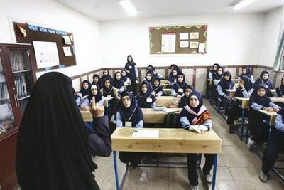 توقف دو شیفته شدن مدارس شهرستانهای تهران/ کاهش تراکم جمعیت ۵۰۰۰ کلاس درس