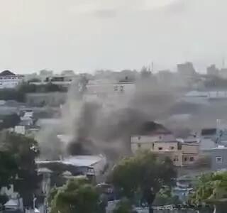وقوع دو انفجار مهیب و تیراندازی در نزدیکی کاخ ریاست جمهوری در موگادیشو