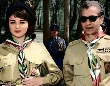 فرح پهلوی در لباس پیشاهنگی