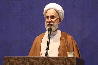 موحدی آزاد: دشمن به دنبال تضعیف غیرت دینی و ملی است