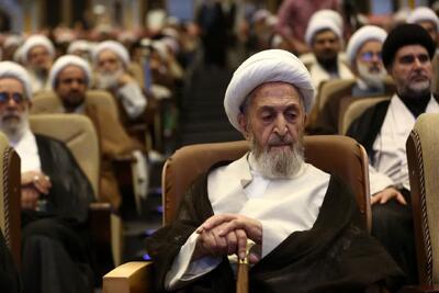 تقریظ آیت‌الله سبحانی بر موسوعه آیات‌الاحکام