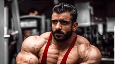 هادی چوپان: بخاطر ضربه هایی که به سرم خورد 20 درصد شنواییم رو از دست دادم، یک زمانی گوشام خیلی تیز بود دوست داشتم هر روز یکی رو بزنم زنگ زدم به خدا گفتم چکار کنم و...+فیلم