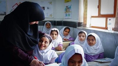 نارضایتی از بلاتکلیفی معلمان حق التدریس در تبدیل وضعیت