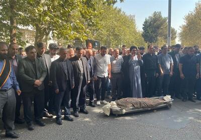 وداع دانشجویان دانشگاه تهران با هم‌دانشگاهی خود - تسنیم